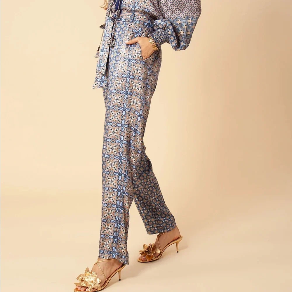 Lillie Pant - Picture 2 of 6